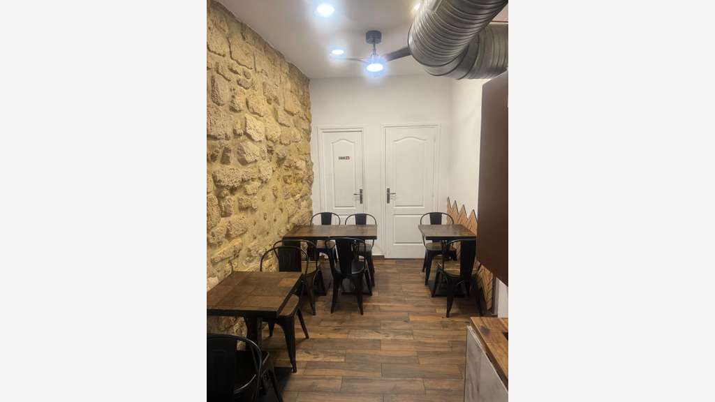 Loue restaurant 75m² à Paris 06 St André des Arts