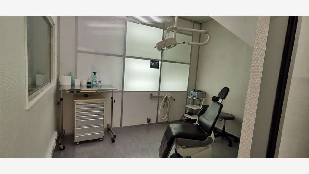 Location local 222m² ERP empl N°1 à Paris 20e