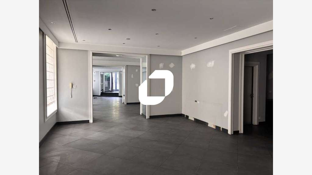 A louer Local commercial 373m² Paris