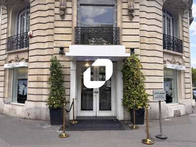 A louer Local commercial 373m² Paris