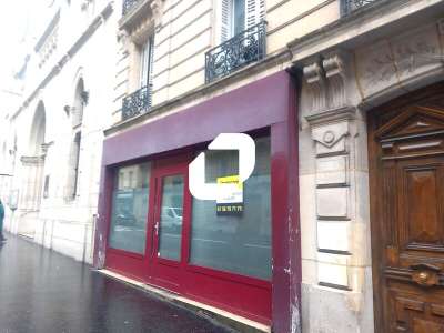 A louer Local commercial 66m² Paris