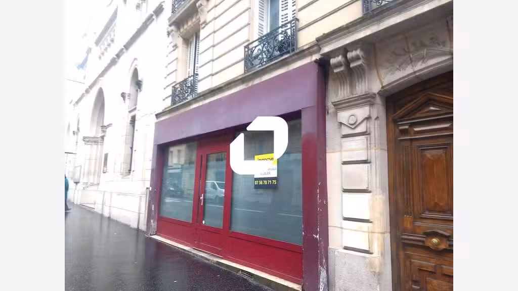 A louer Local commercial 66m² Paris