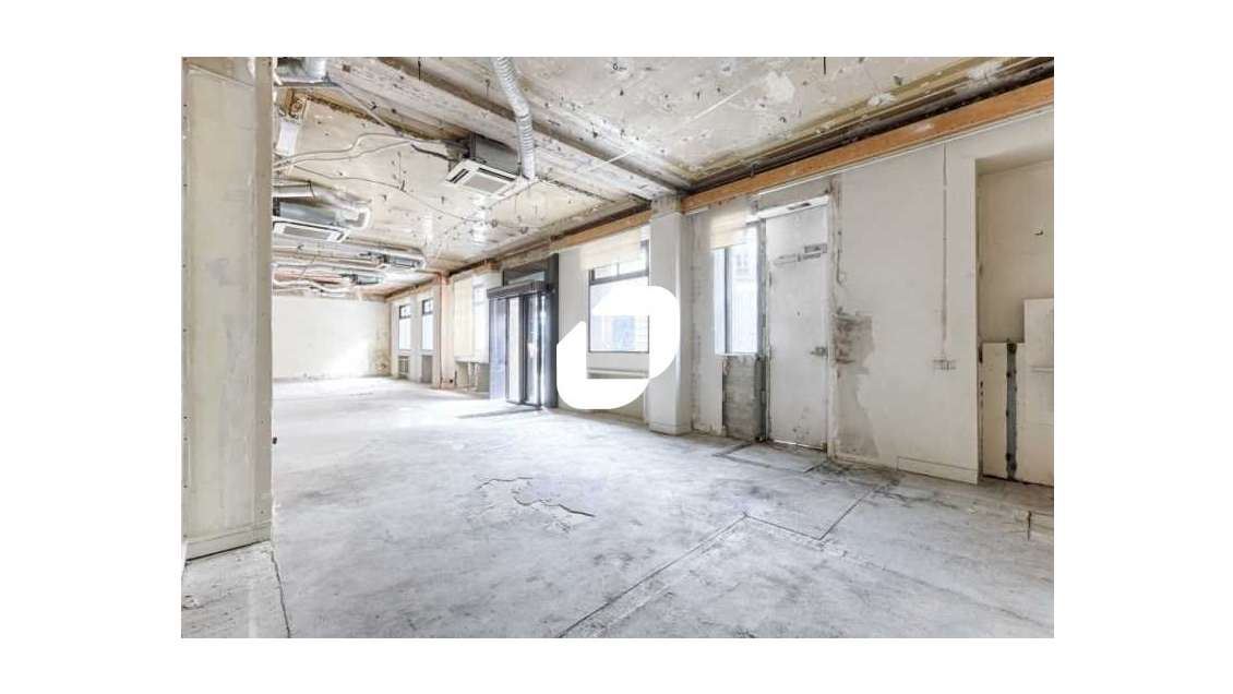 A louer Local commercial 252m² Paris