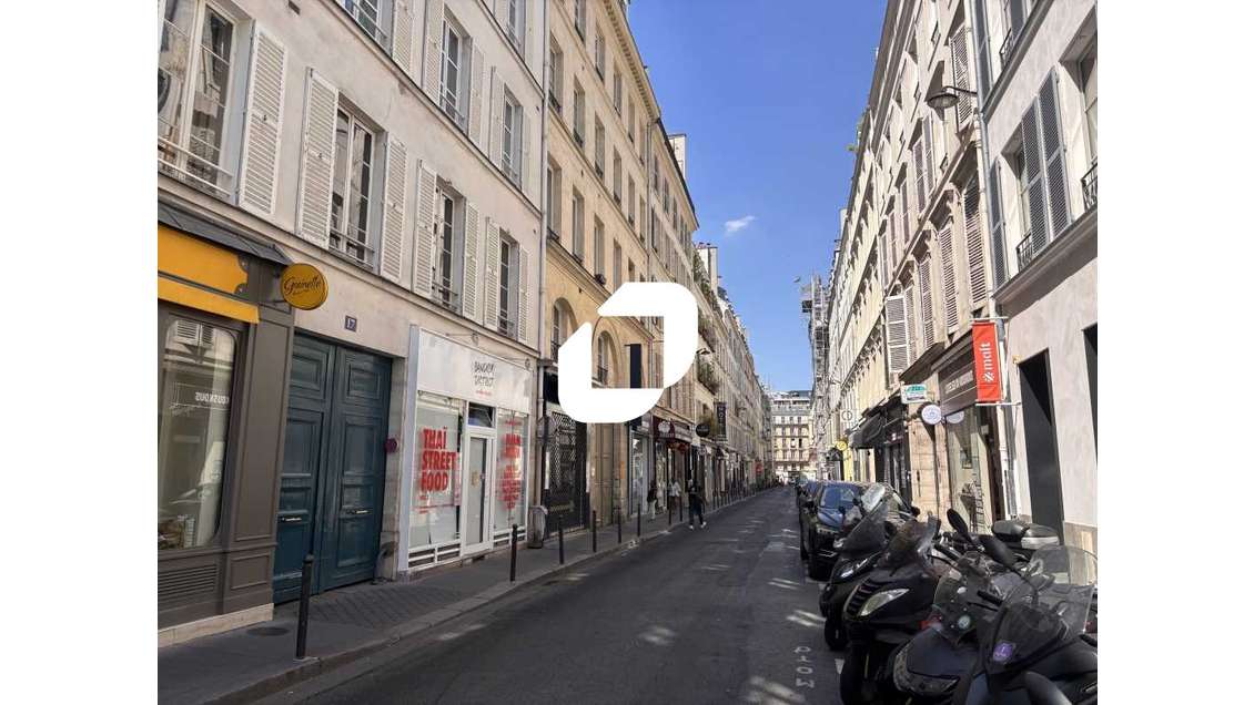 A louer Local commercial 74m² Paris