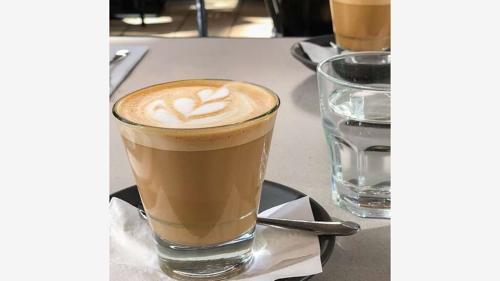 A louer local 65m² idéal coffee shop à Paris 18e
