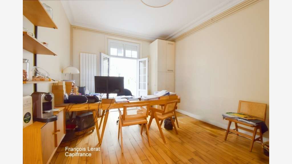Local cial 85m² à louer Paris 75009 rue Condorcet