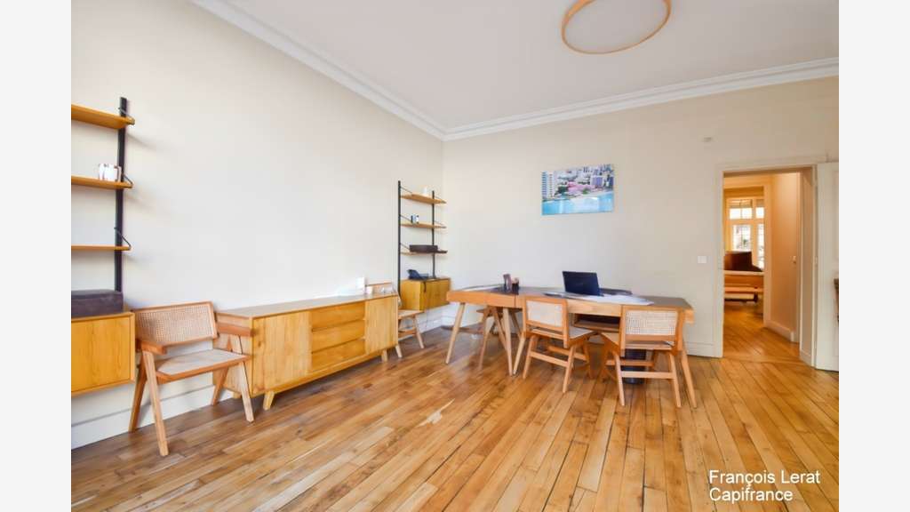 Local cial 85m² à louer Paris 75009 rue Condorcet