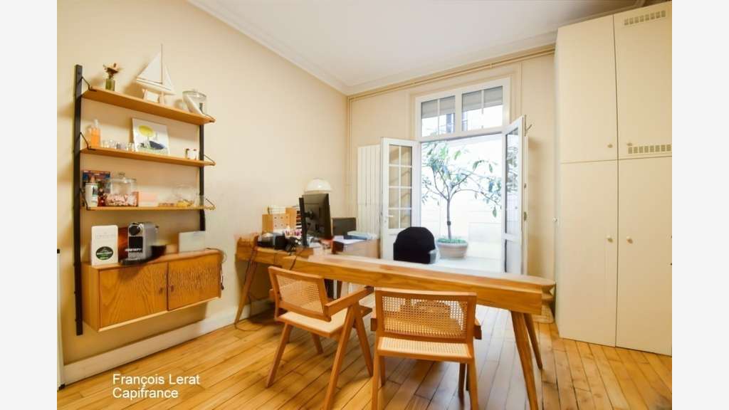 Local cial 85m² à louer Paris 75009 rue Condorcet