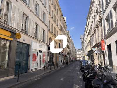 A louer Local commercial 74m² Paris