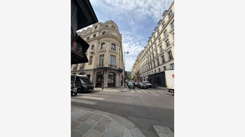 Cession DAB local 75m² empl premium Madeleine