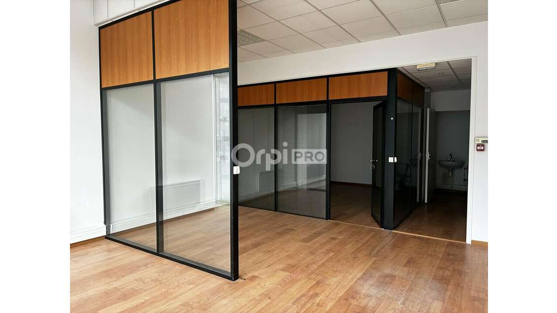 A louer local commercial de 51m² à Pau