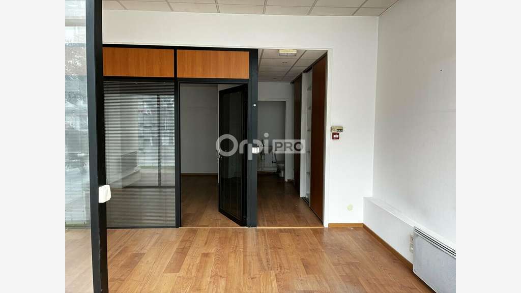 A louer local commercial de 51m² à Pau