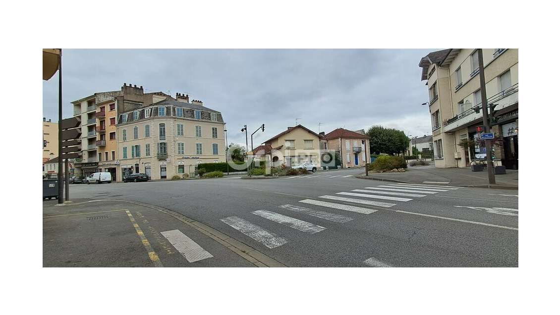 A louer local tt activités hors restau à Pau Sud