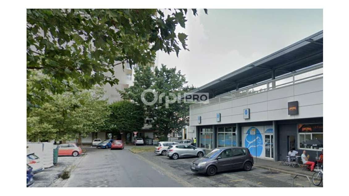 Local commercial 176m² à louer Pau Camors/Kennedy