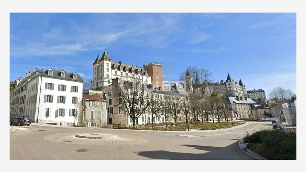 Commerce ou bureaux proche centre ville de Pau