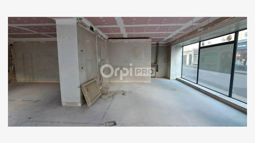 A louer bureau commerce de 80m² à Pau Centre