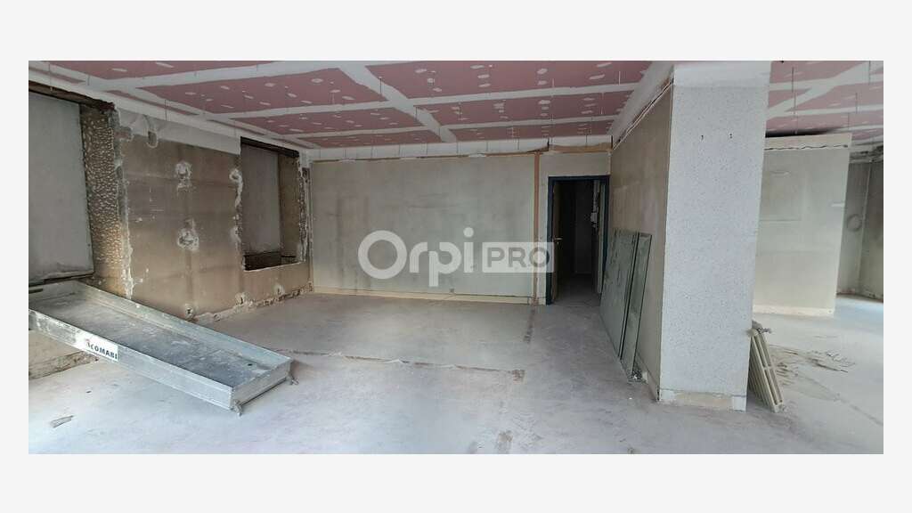 A louer bureau commerce de 80m² à Pau Centre