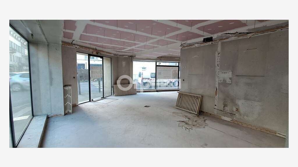 A louer bureau commerce de 80m² à Pau Centre