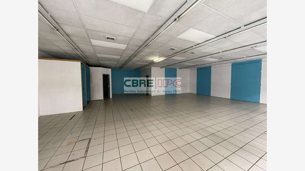 Location cellule commerciale 72m² Pau Université