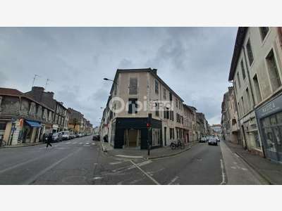A louer local commercial de 62m² à Pau prox Halles