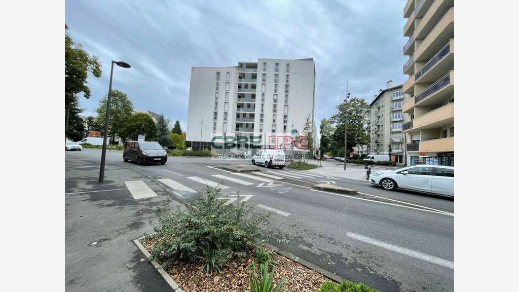 LOCATION - REF : 8525JF