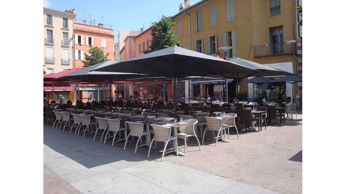 A louer local commercial N° 1 Bail 3/6/9 Perpignan