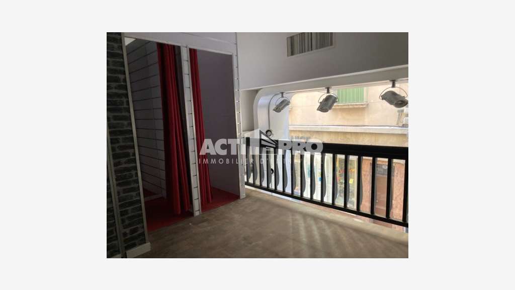 À louer local commercial 90m² à Perpignan centre