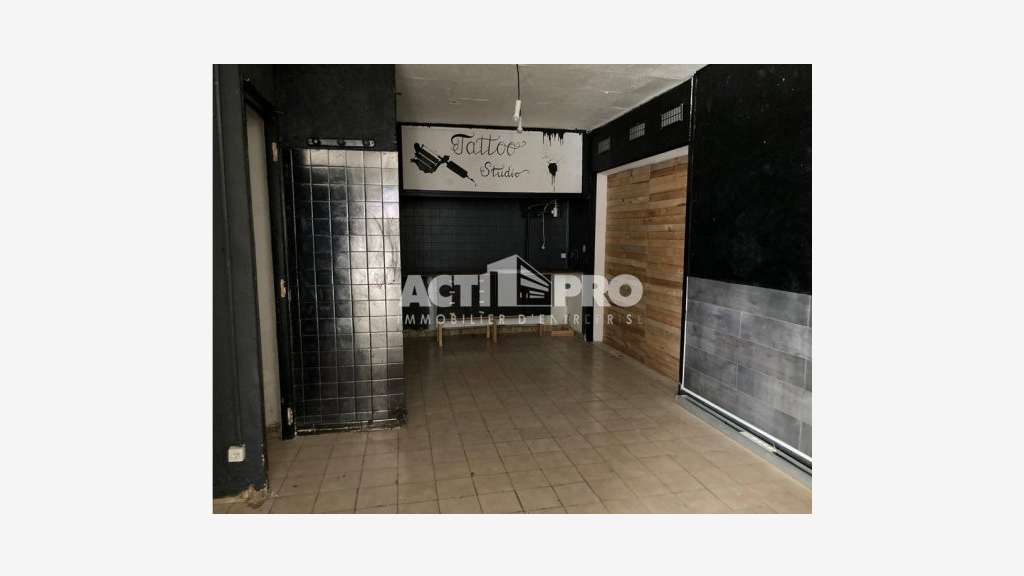 À louer local commercial 50 m² à Perpignan