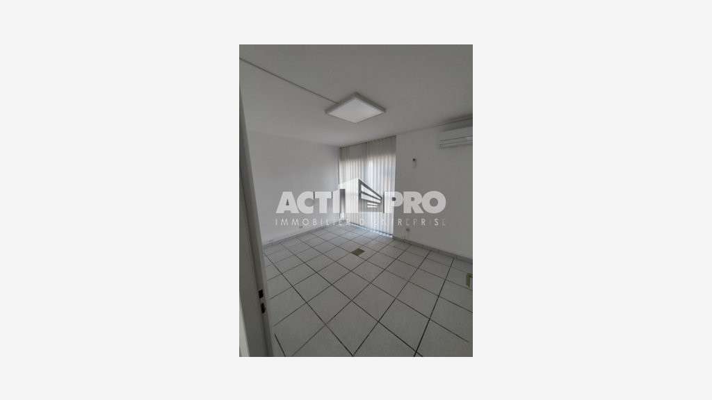 À louer bureaux  250m² R+1 à Perpignan Université