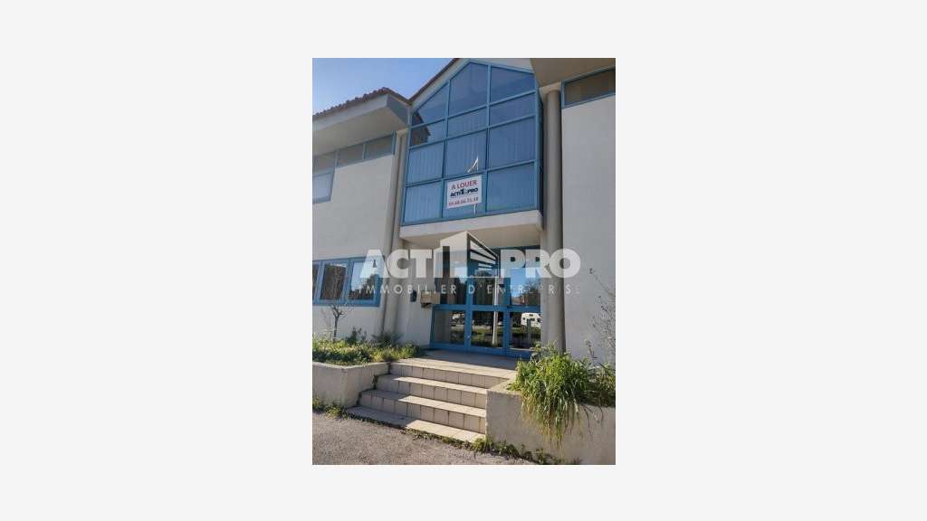 À louer bureaux  250m² R+1 à Perpignan Université