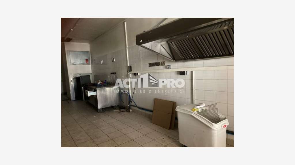 A louer murs commerciaux 150m² Pyrénées Orientales