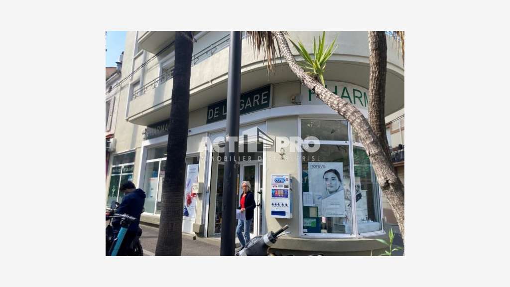 À louer local commercial 64m² à Perpignan