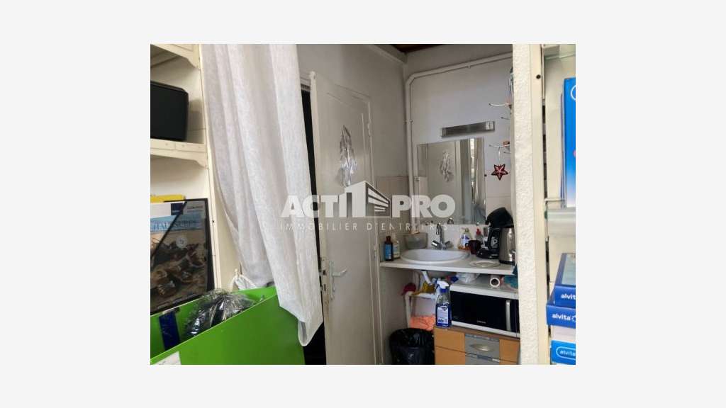 À louer local commercial 64m² à Perpignan