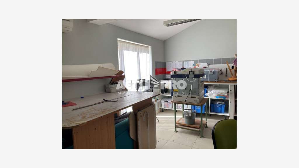A louer local d'activité 340m² à Perpignan