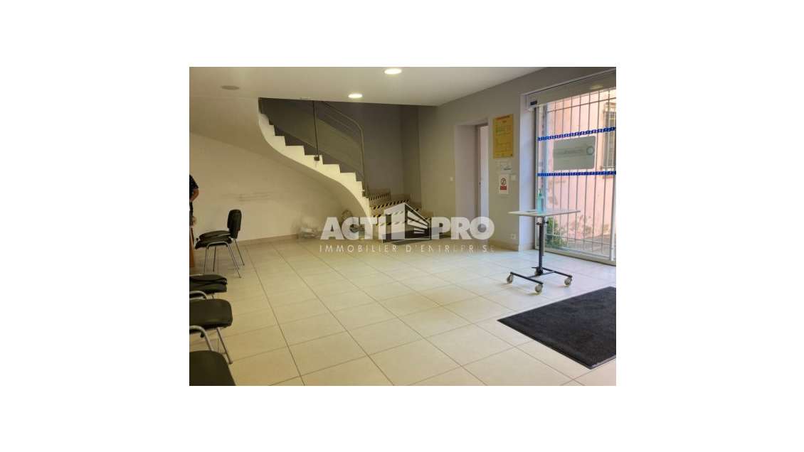 A louer local d'activité 340m² à Perpignan