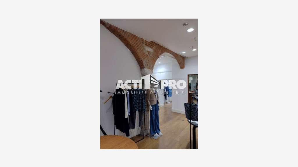 A louer murs commerciaux centre ancien Perpignan