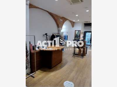 A louer murs commerciaux centre ancien Perpignan