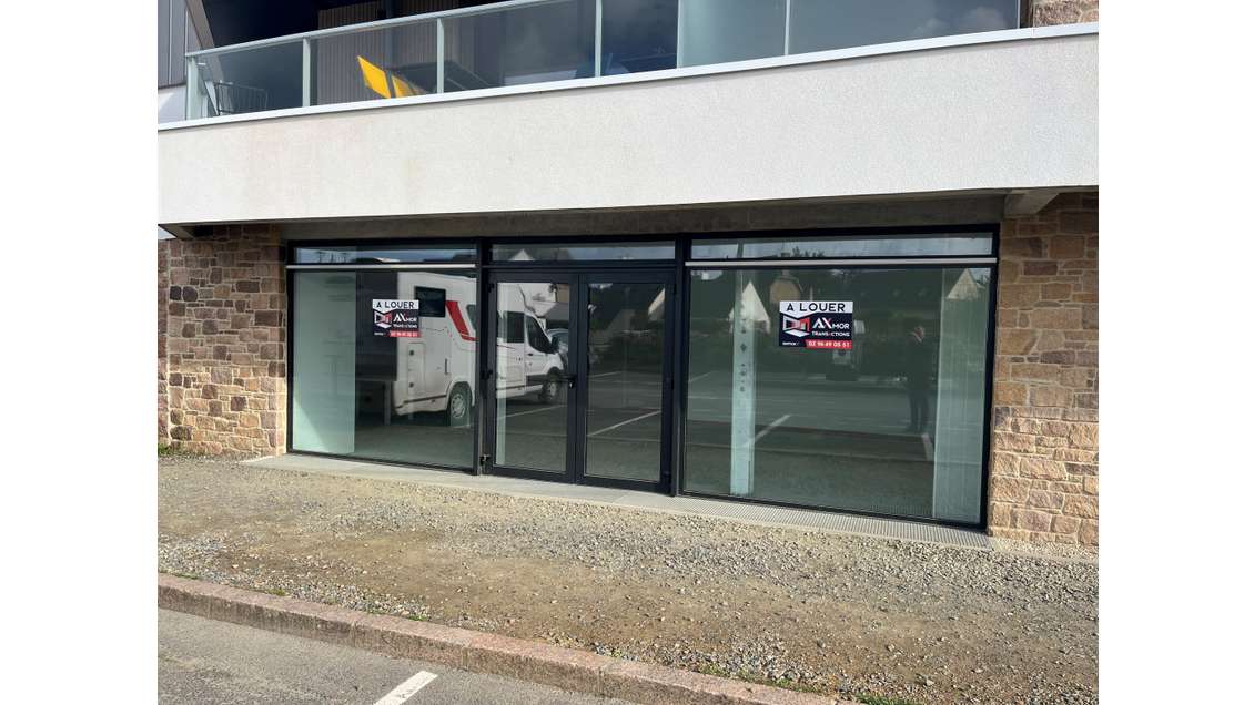 A louer local commercial 90m² empl N°1 Ploumanac'h