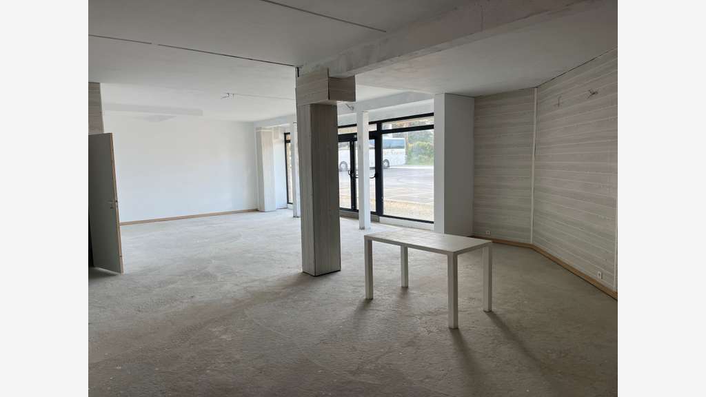 A louer local commercial 90m² empl N°1 Ploumanac'h