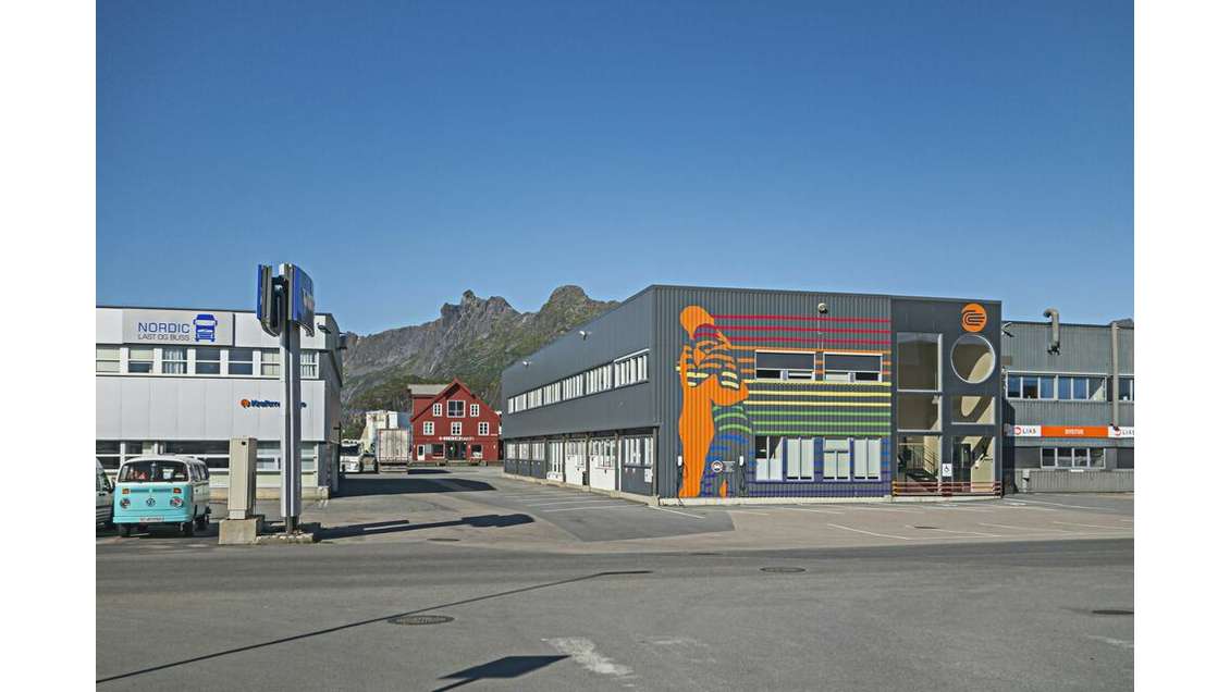 A louer show-room + entrepôt à Pessac Bersol