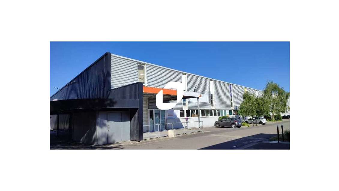 A louer Local commercial 746m² Pessac