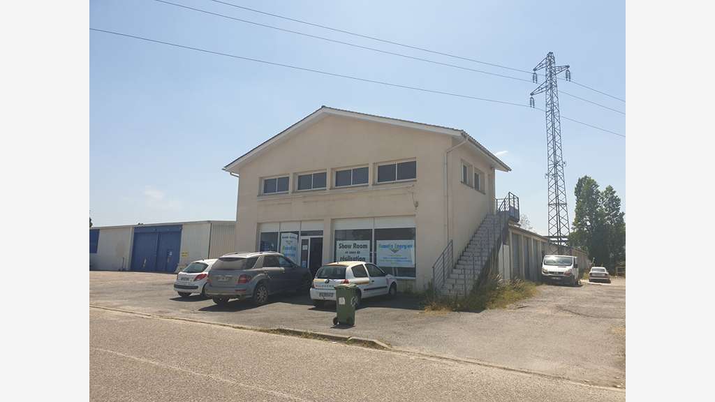 Local commercial de 75m² à louer en RDC à Pessac