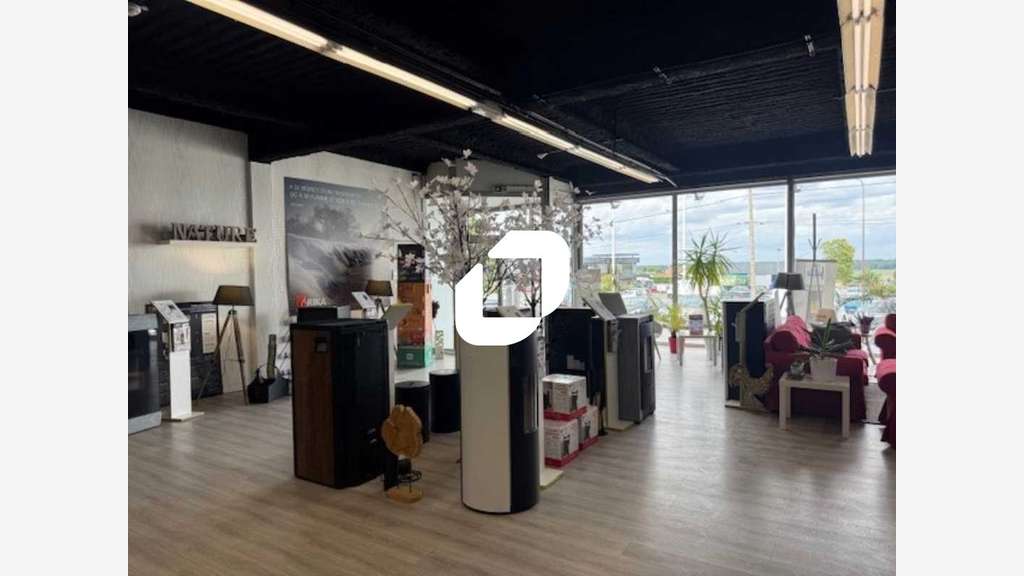 A louer Local commercial 270m² Pierrelaye