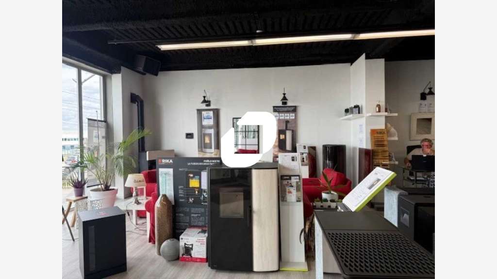 A louer Local commercial 270m² Pierrelaye