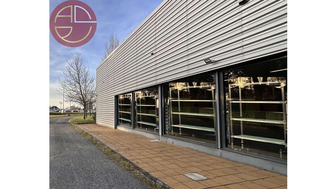 Location local 1000m² au Sud-Ouest de Toulouse