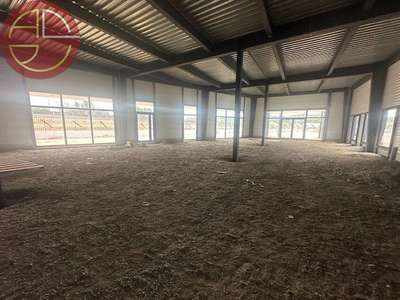 A louer local 1000m² empl stratégique à Pinsaguel