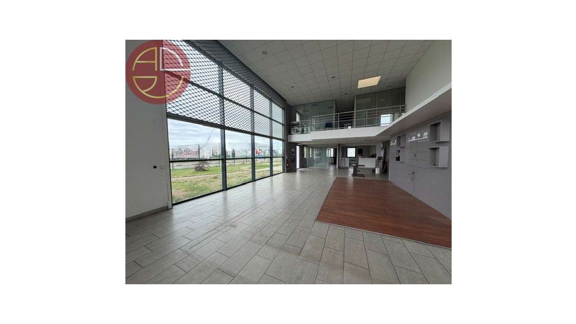 A louer local de 1250m² à Plaisance-du-Touch