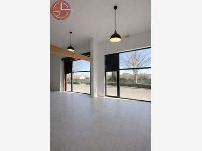 Loue local commercial 280m² à Plaisance du Touch