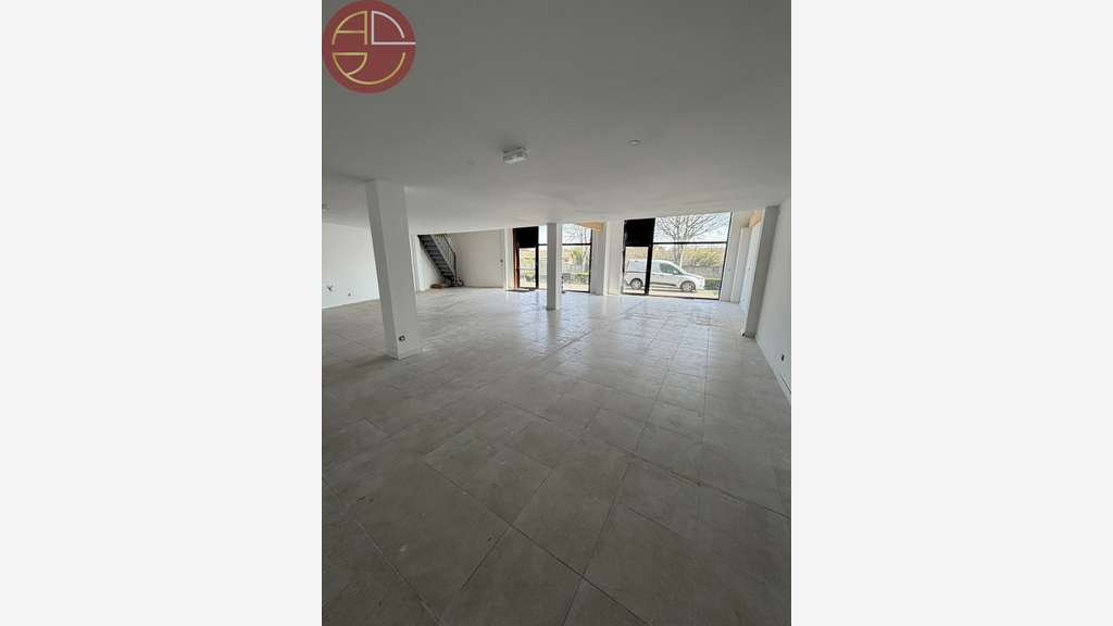 Loue local commercial 280m² à Plaisance du Touch