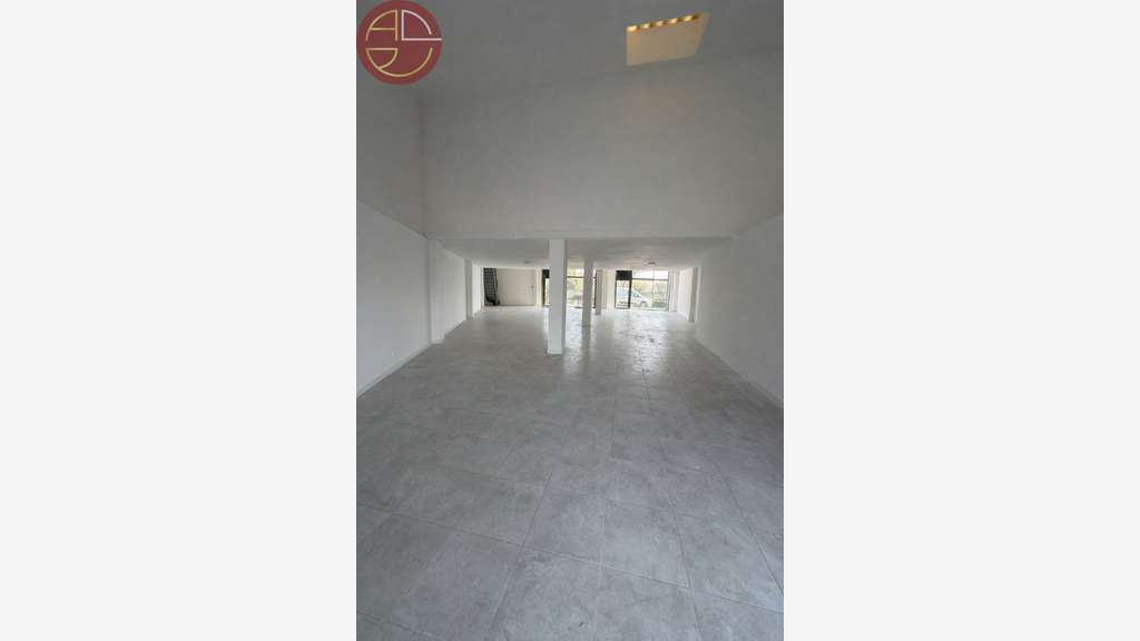 Loue local commercial 280m² à Plaisance du Touch
